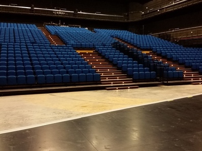 Obr 4.1.14 Teleskopická tribuna – sedadla Top Class